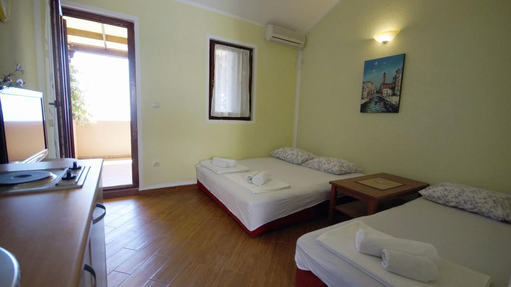 Apartmani Zona Sveti Stefan Eksteriør bilde