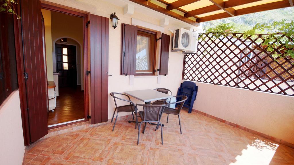 Apartmani Zona Sveti Stefan Eksteriør bilde