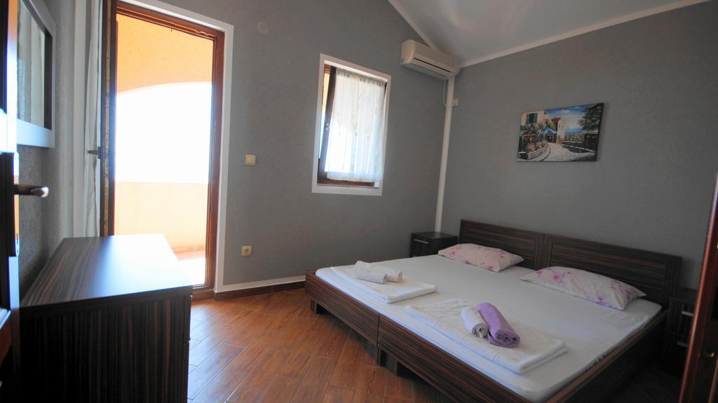 Apartmani Zona Sveti Stefan Eksteriør bilde